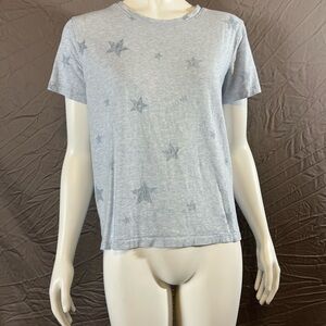 Splendid Light Gray Star Print Short Sleeve Top